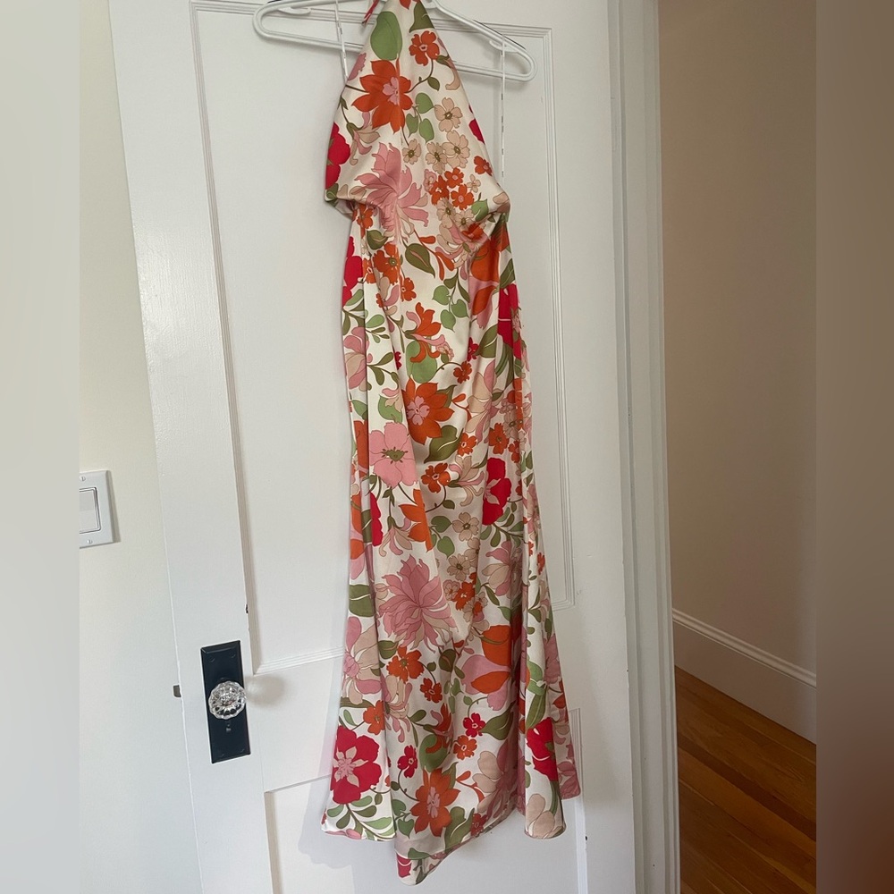 Elliatt Khloe Maxi Dress in Multi from Revolve - Picture 3 of 5